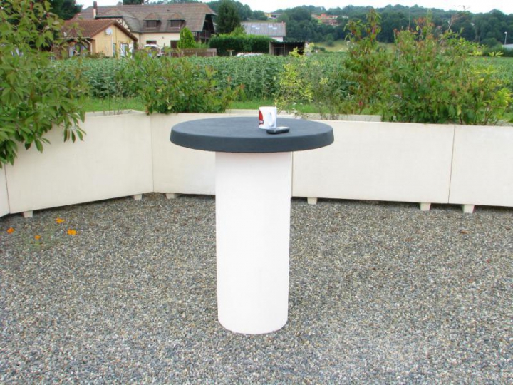 Table pause café Moka béton mixte blanc/gris anthracite